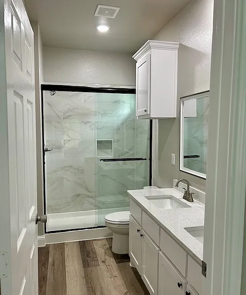 2211 Wellington St — Photo 4
