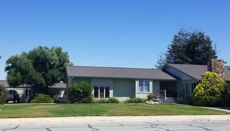 1st image of 71 Holliday Dr