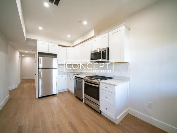 37 Calumet St, Roxbury Crossing, MA