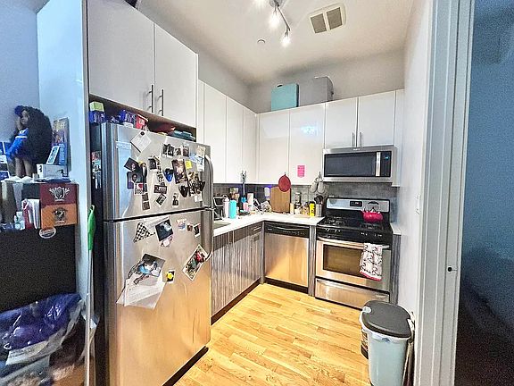 3rd image of 305 Malcolm X Blvd #1D