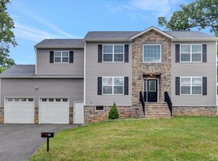 49 Deerfield Rd, Parlin, NJ 08859