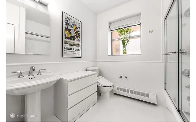 Sold by Douglas Elliman | media 14