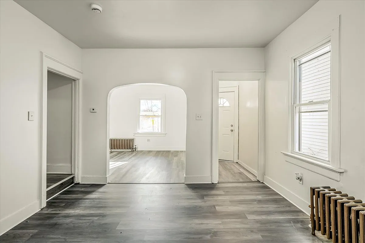 3 bed, 972 sqft, $1,850 — Photo 4