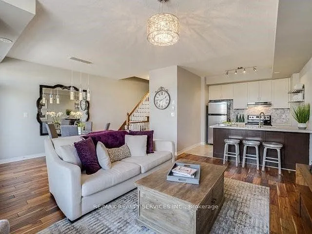 2558 Grand Oak Trl — Photo 3