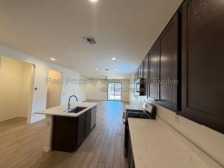 5731 W Encinas Ln — Photo 4