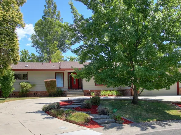 8736 Palmias Ct, Fair Oaks, CA 95628