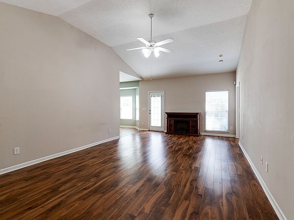 5th image of 203 Neal Ave