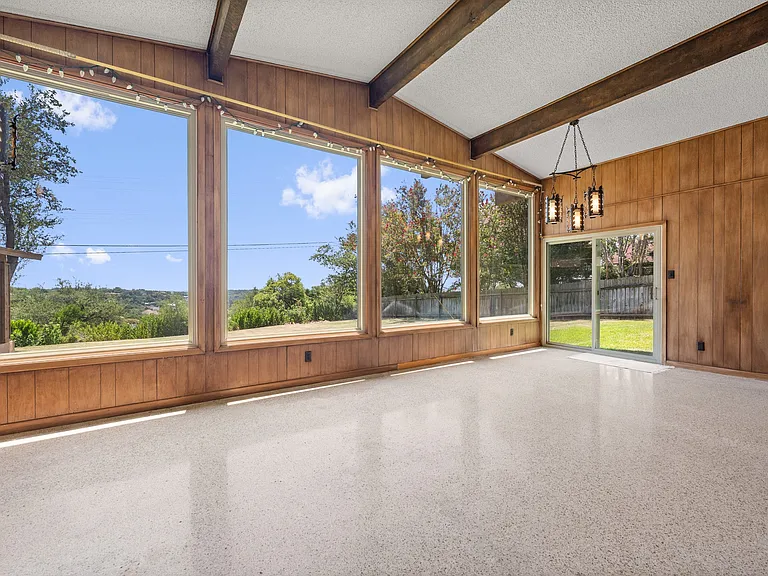6501 Mesa Dr — Photo 6