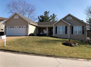 101 Lissadell Ln, Weldon Spring, MO 63304