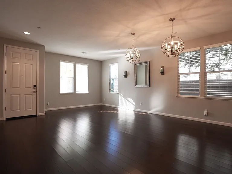 940 Chelebrooke Ct — Photo 7