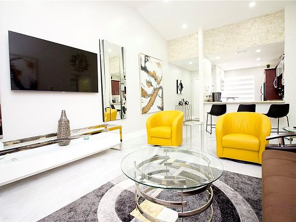 3rd image of 8015 SW 21st Court #8015
