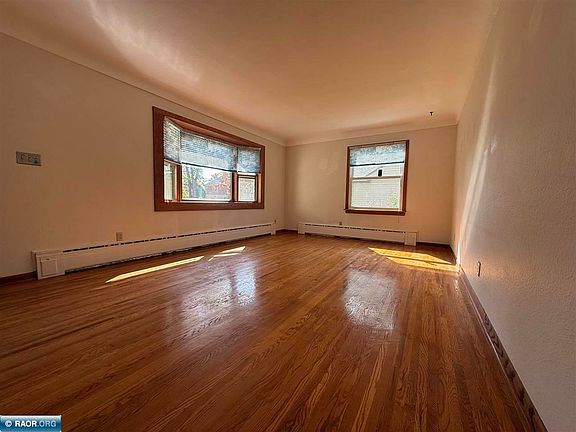 2nd image of 413 N 6th St
