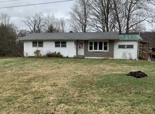 143 Gaylord Rd, Apalachin, NY 13732