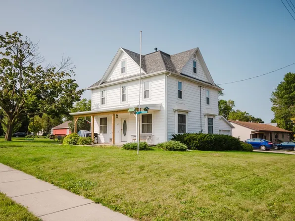 605 Lincoln St, Hartland, MN 56042