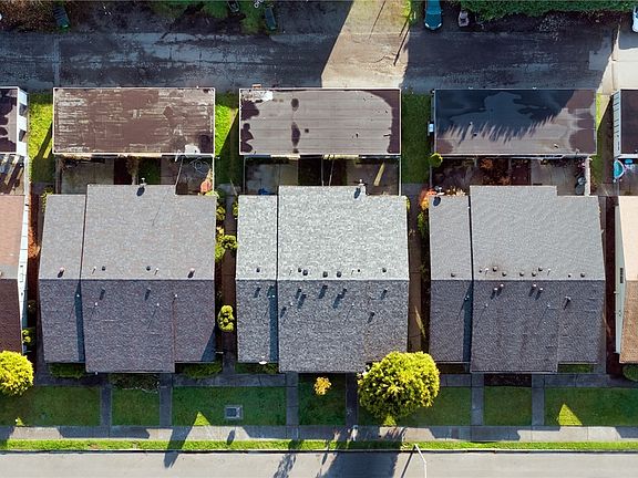 2nd image of 420 23rd St SE