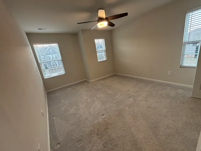 15733 Country House St — Photo 31