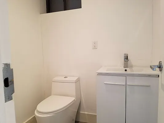 Rented by Nooklyn NYC LLC | media 29