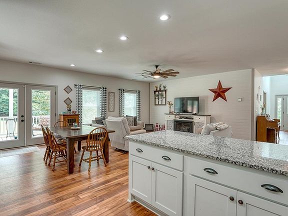 5th image of 119 Satterfield Pl