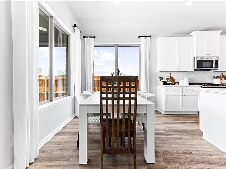 2613 Fargo Pl — Photo 11