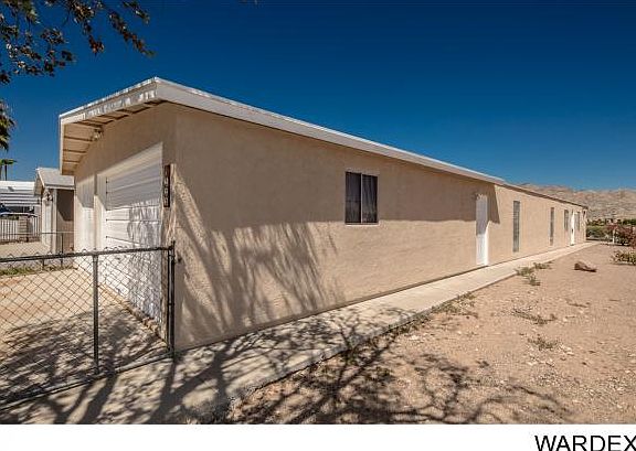 3rd image of 555 Riverfront Dr