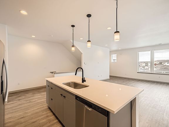 4th image of 19290 E 59th Ave #403
