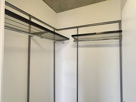4th image of 1160 N Larrabee St #516