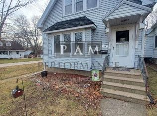 1114 16th Ave UNIT B, South Milwaukee, WI 53172