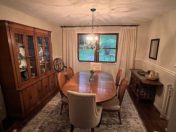 3rd image of 3910 Laurel Oak Cir