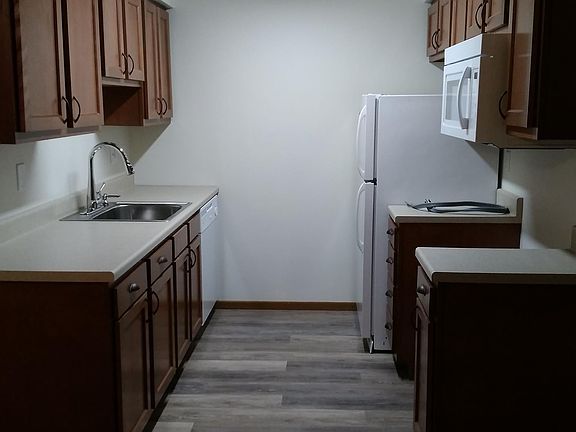 2nd image of 502 Depot St #4