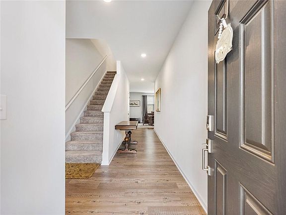 2nd image of 171 Sweet Briar Way