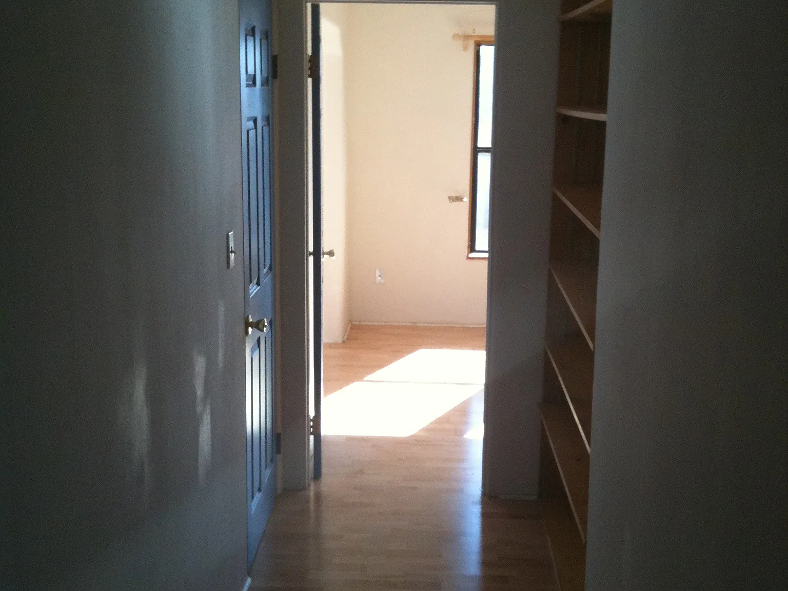 2 bed, 2.5 bath, 1577 sqft, $1,300 — Photo 2