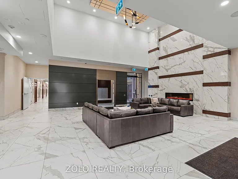 1050 Main St E #618 — Photo 4