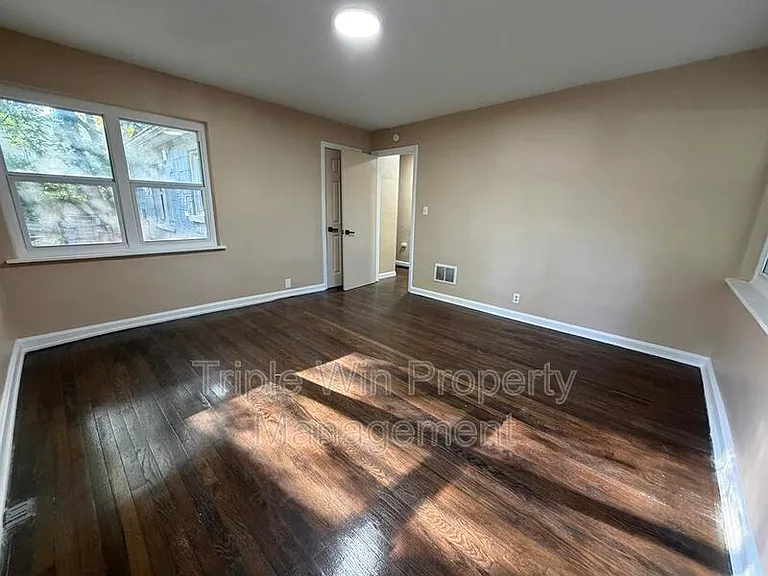 1911 Redman Rd — Photo 13