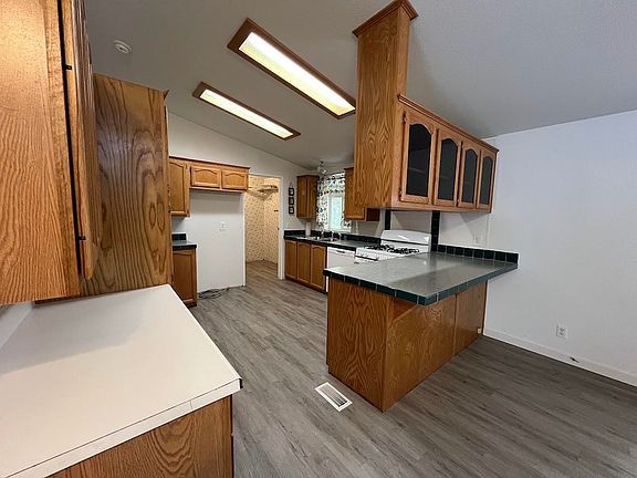 5th image of 311 Nugget Ln