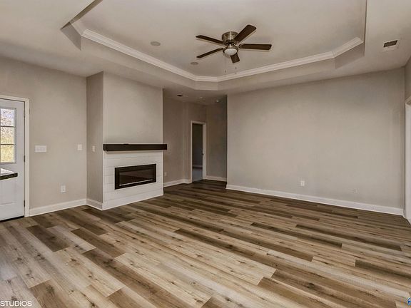 5th image of 745 Braswell St