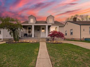 21156 Dexter Blvd, Warren, MI 48089