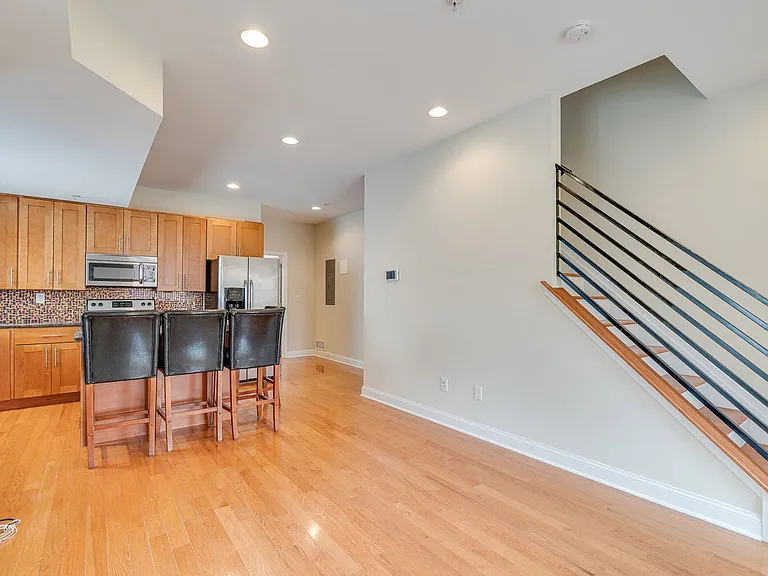 917 S 18th St #B — Photo 3