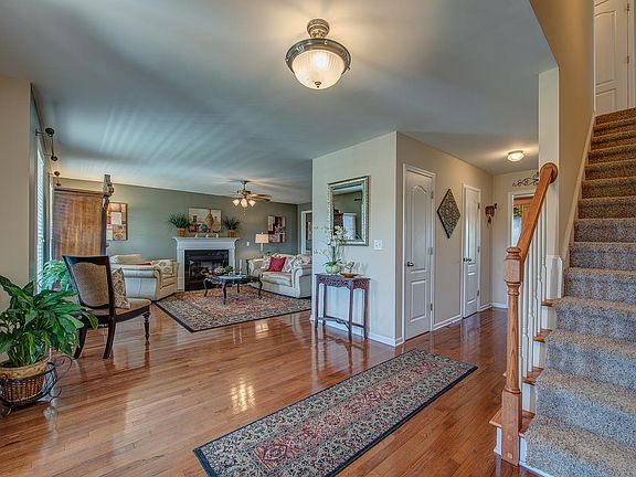 3rd image of 1911 Norfolk Pine Ct
