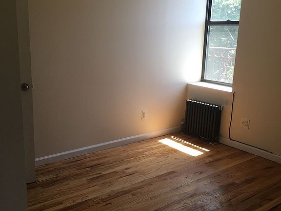 4th image of 2815 24th Ave APT 4