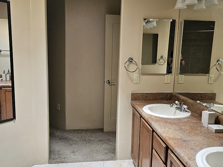 3135 N Olsen Ave — Photo 22