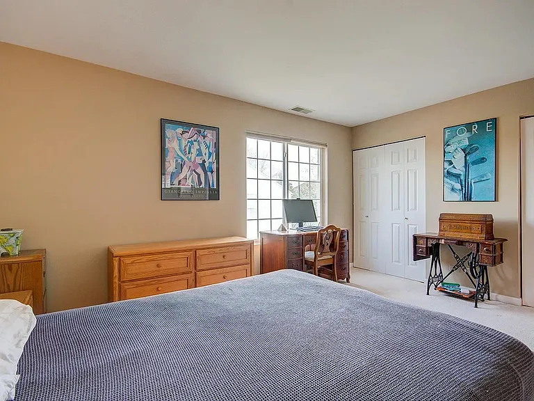 725 Blossom Ct — Photo 15