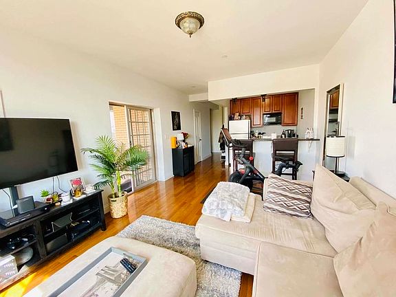 4th image of 25-25 Newtown Ave #7B