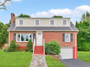 30 Lambert Dr, Norwich, CT 06360