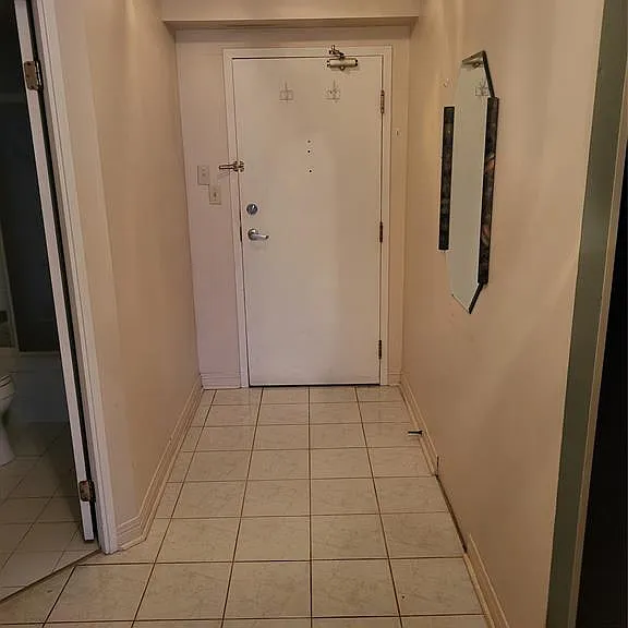 75 Riverside Dr E #1707 — Photo 3