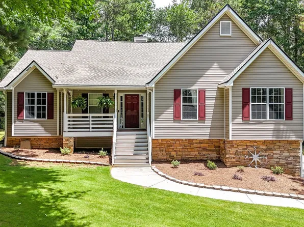24 Walnut Ln NE, Cartersville, GA 30121
