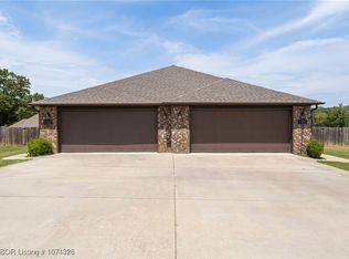 1323 Springhill Rd, Barling, AR 72923