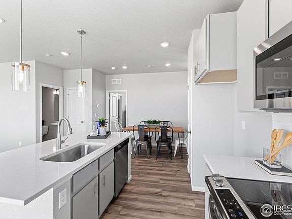 4th image of 3364 Streamwood Dr