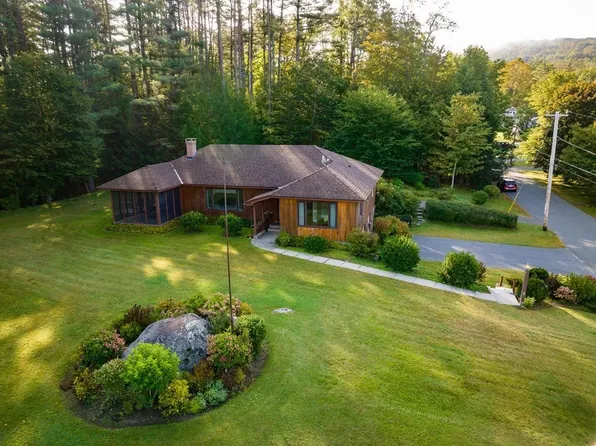 97 Elm St, Shelburne Falls, MA 01370