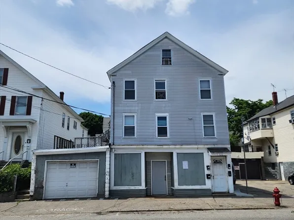 723 Central St, Lowell, MA 01852