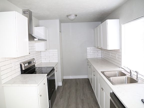 4th image of 5024 Nash Dr